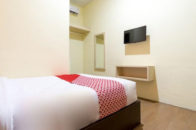 Cover Image for OYO 996 Hotel Transit Syariah