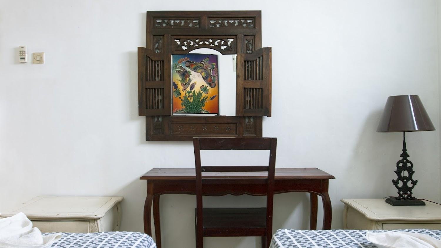 Cover Image for Mi Casa Es Tu Casa House