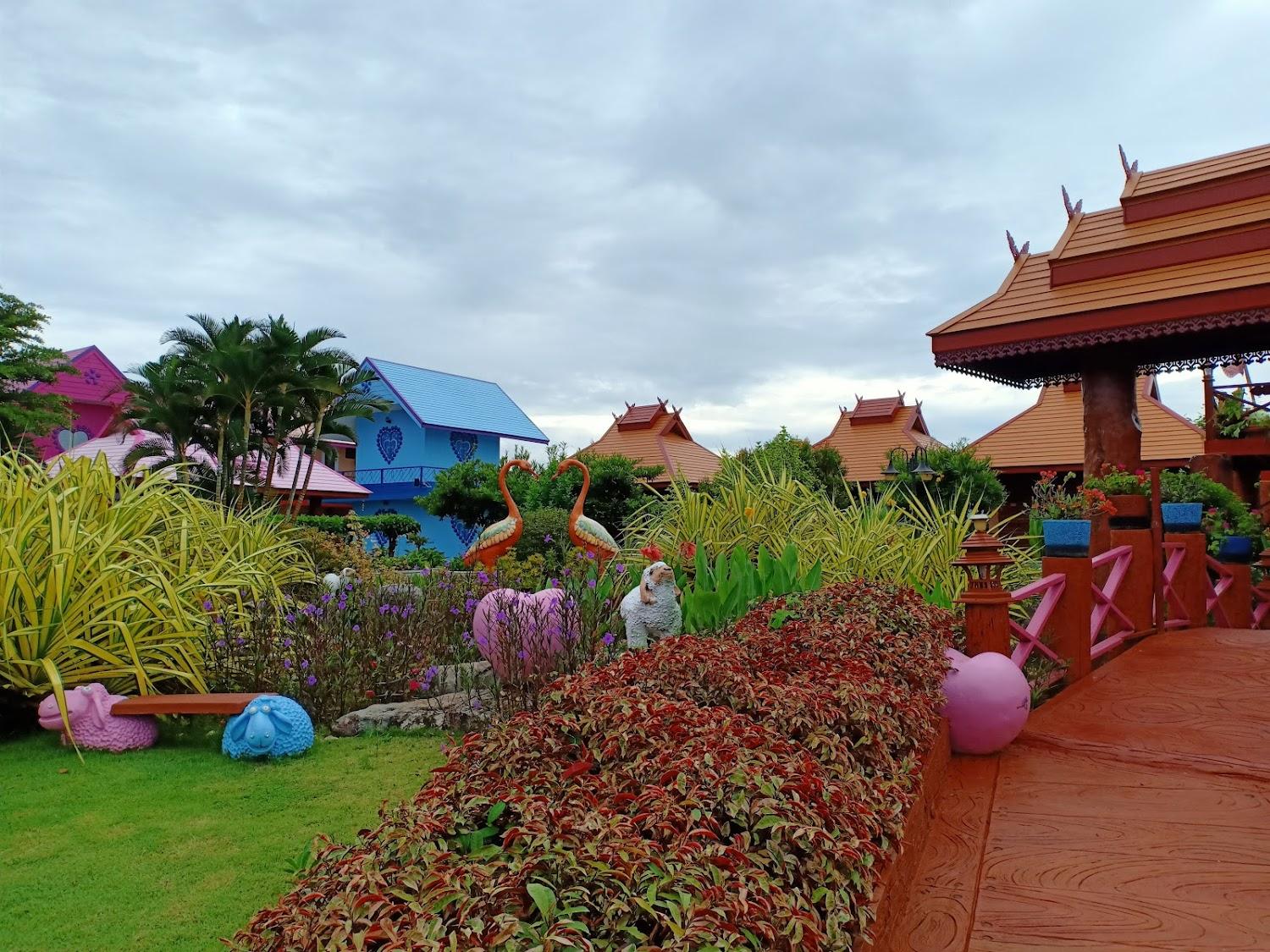 Cover Image for สวนองุ่น หวานละมัยรีสอร์ท ลำปาง
