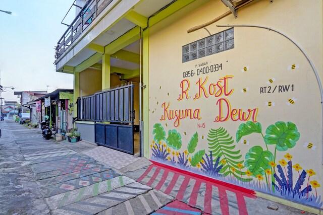 Cover Image for OYO Life 91884 Kost Kusuma Dewi Syariah