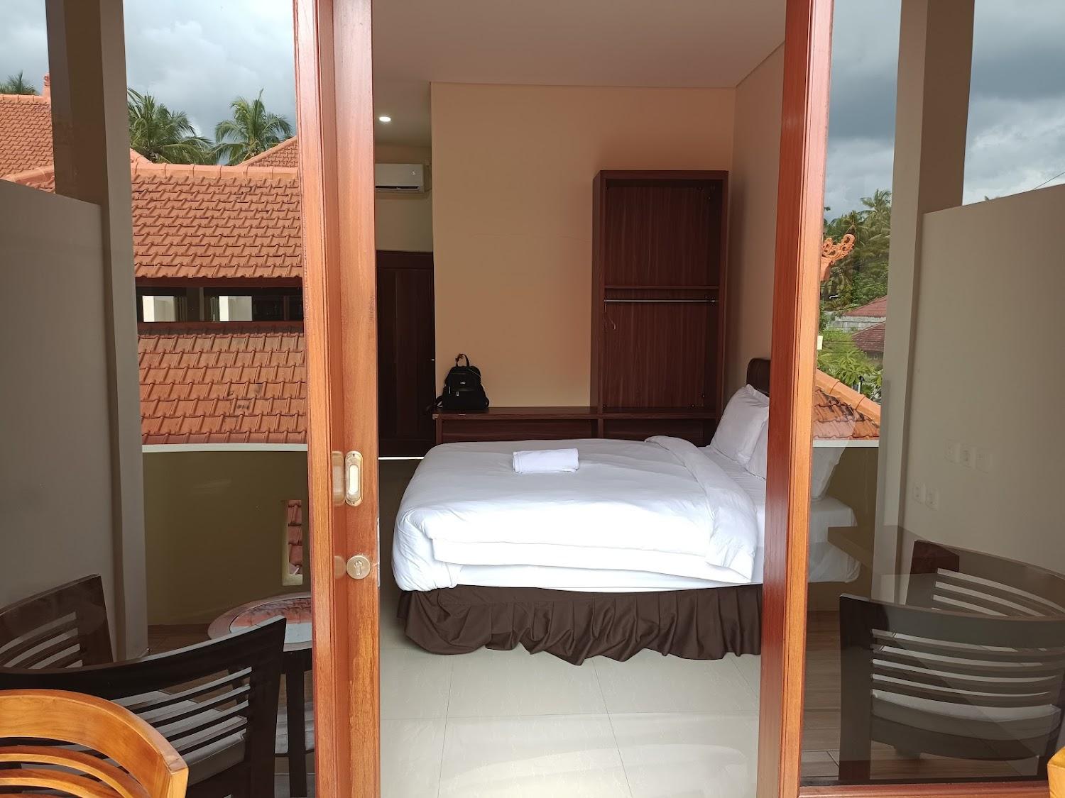 Cover Image for The Laviana Hotel