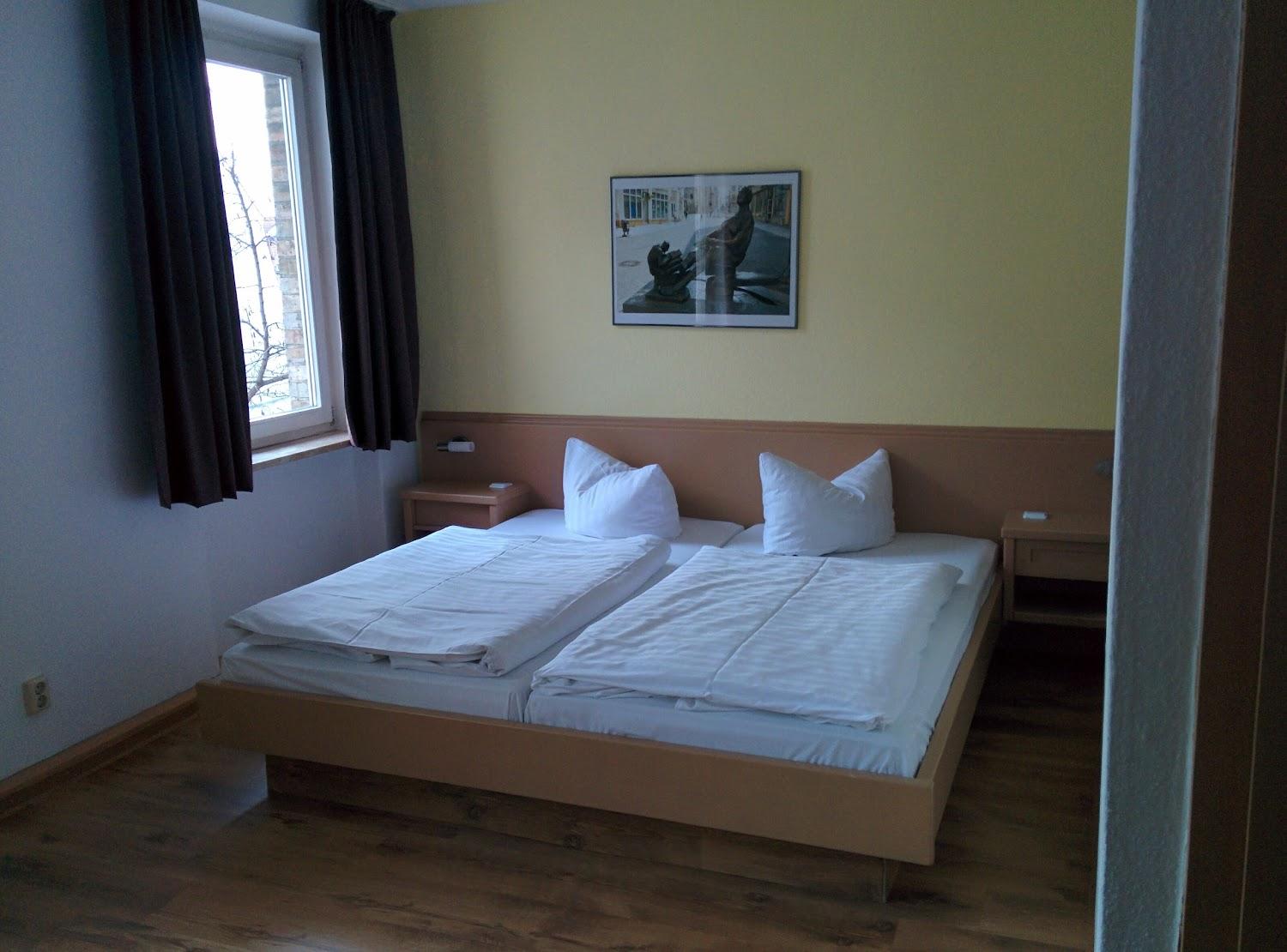 Cover Image for Hotel Schweizer Hof