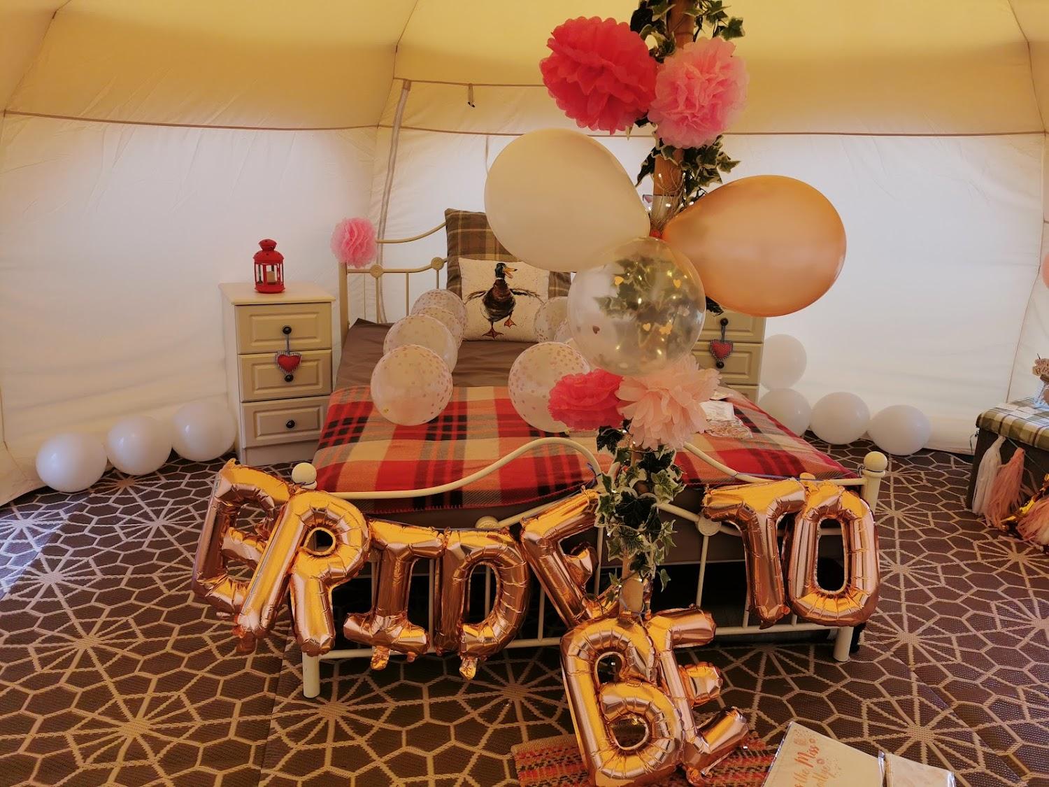 Cover Image for Hawthorn Glamping