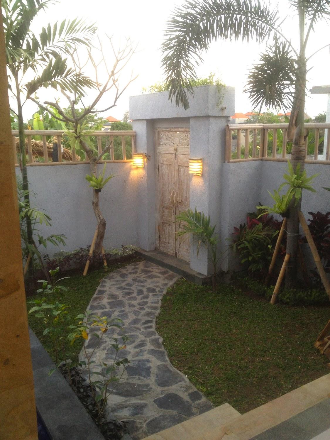 Cover Image for Cat Cow Yoga Villa
