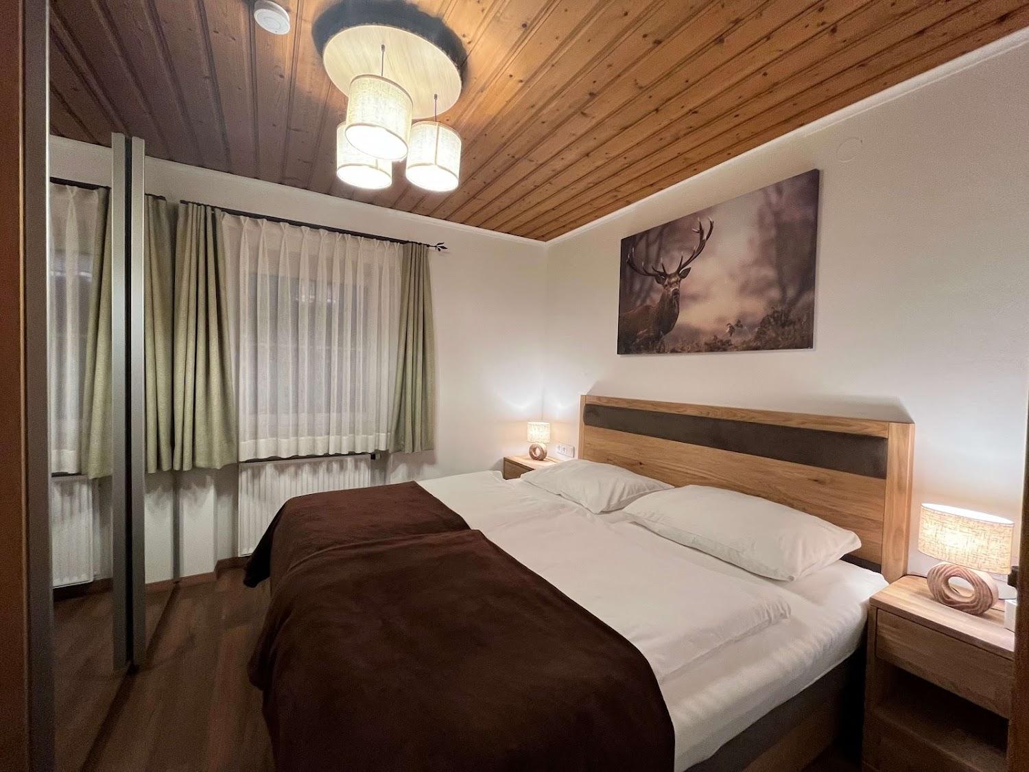 Cover Image for Hotel Garni Brunnthaler Garmisch Partenkirchen