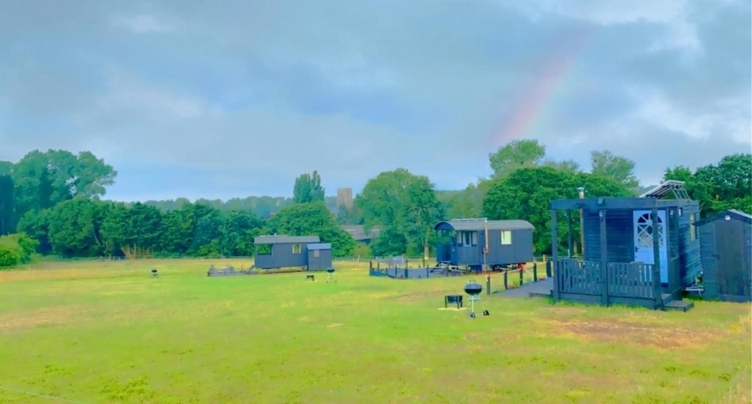 Cover Image for Glamp at the Priory
