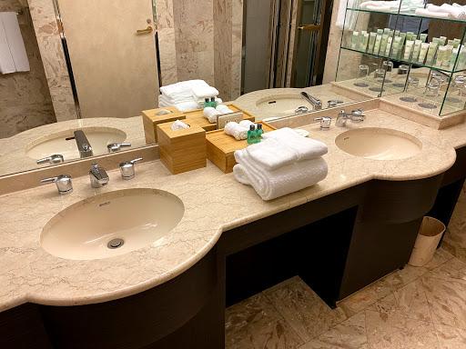 Cover Image for Courtyard Tokyo Ginza Hotel