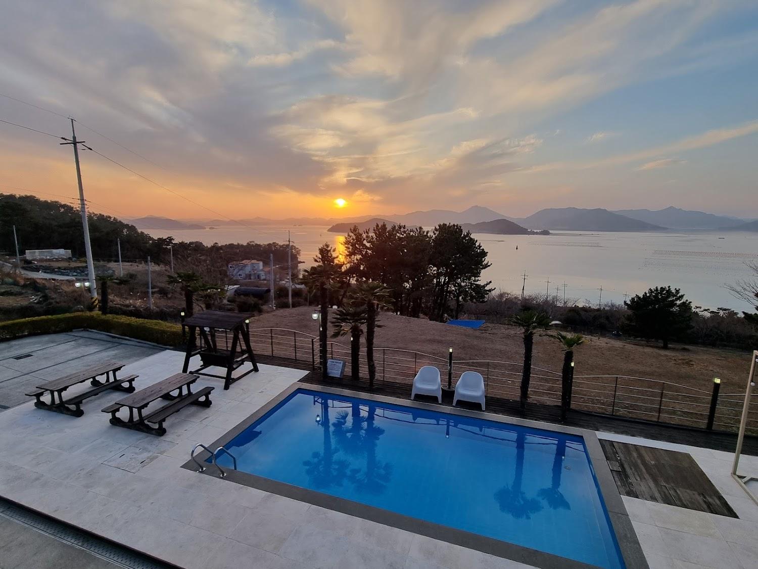 Cover Image for Geoje Ocean View Pension