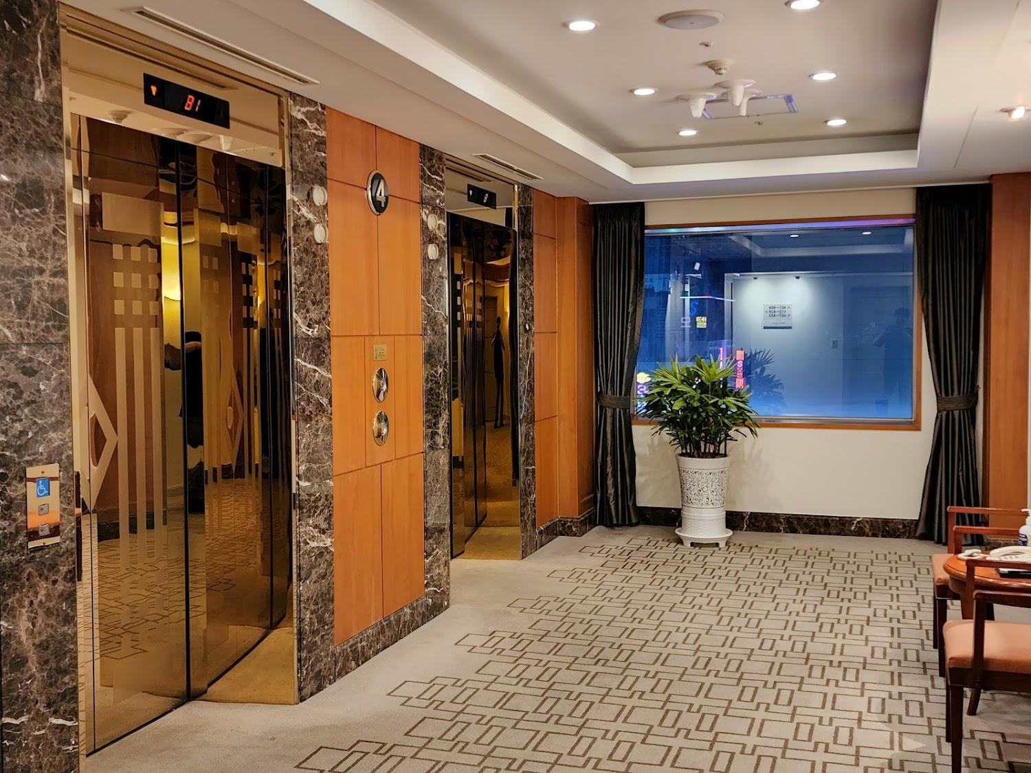 Cover Image for Nongsim Hotel