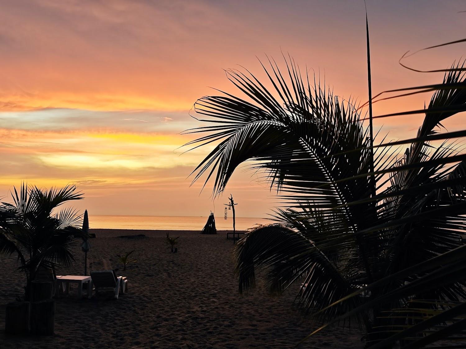 Cover Image for Oriental Beach Village