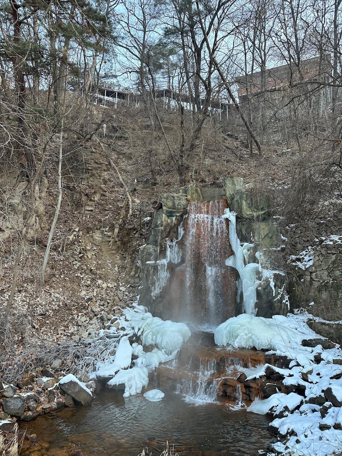 Cover Image for 산정호수 가족글램핑장
