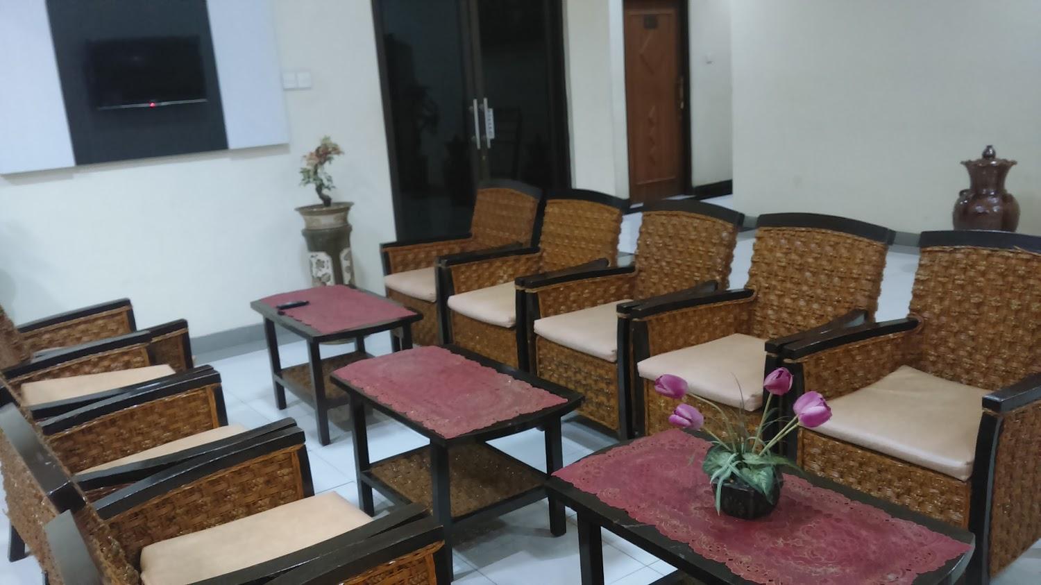 Cover Image for Anggraeni Hotel Tanjung