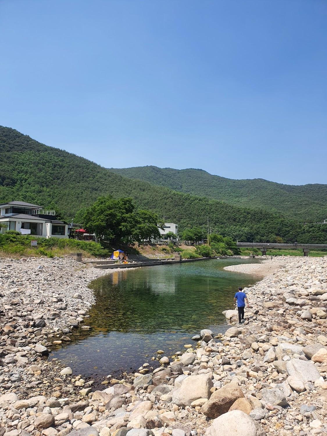 Cover Image for 운문물소리펜션