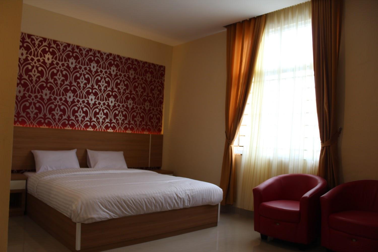 Cover Image for Red 9 Hotel
