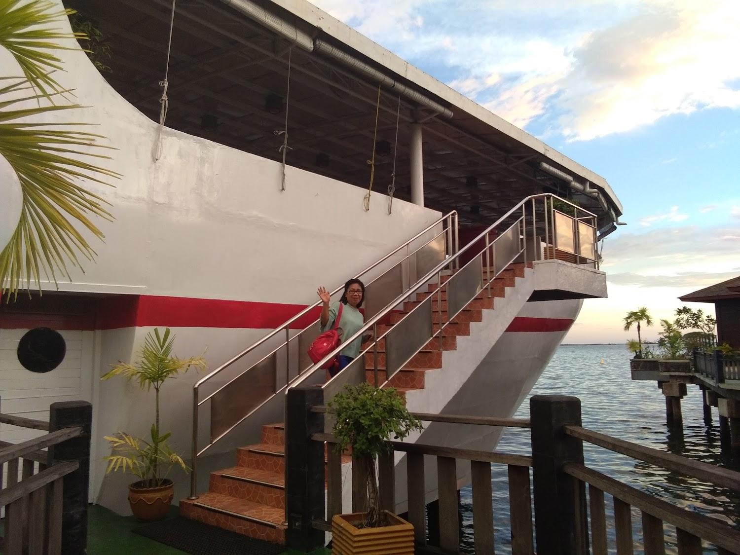 Cover Image for Pantai Gapura Makassar Hotel