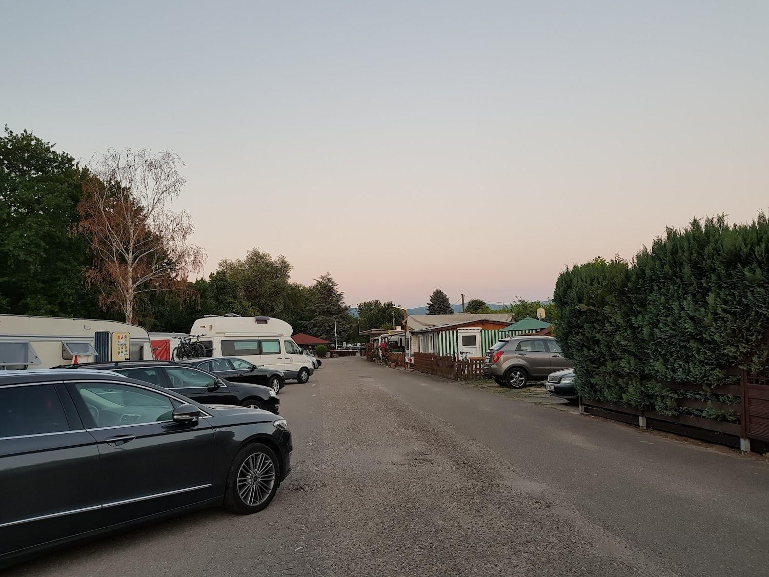 Cover Image for Camping Adam oHG