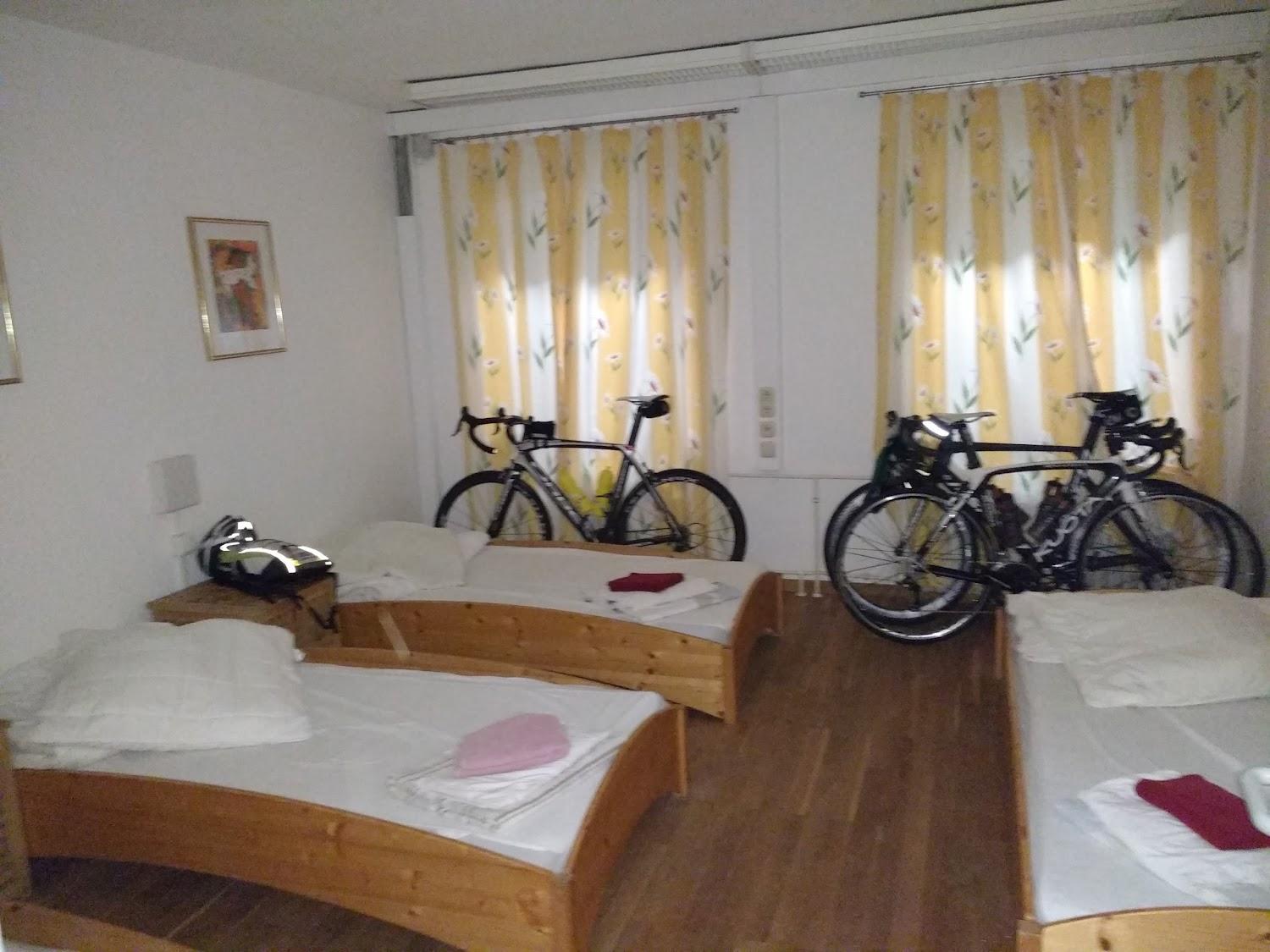 Cover Image for Fahrrad-Pension
