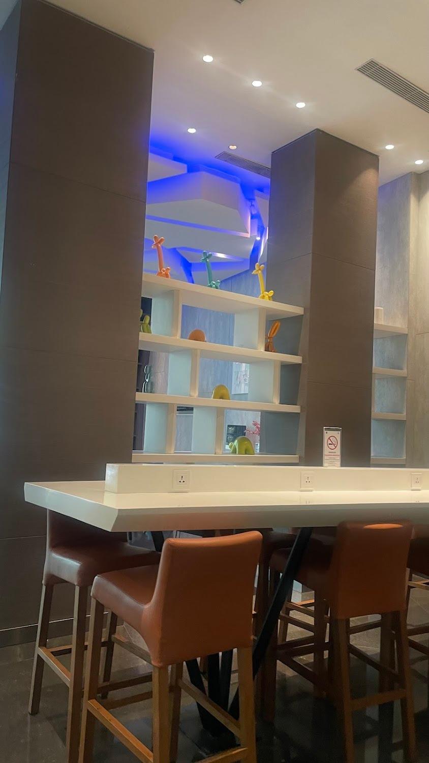 Cover Image for Holiday Inn Express Jakarta Wahid Hasyim, an IHG Hotel