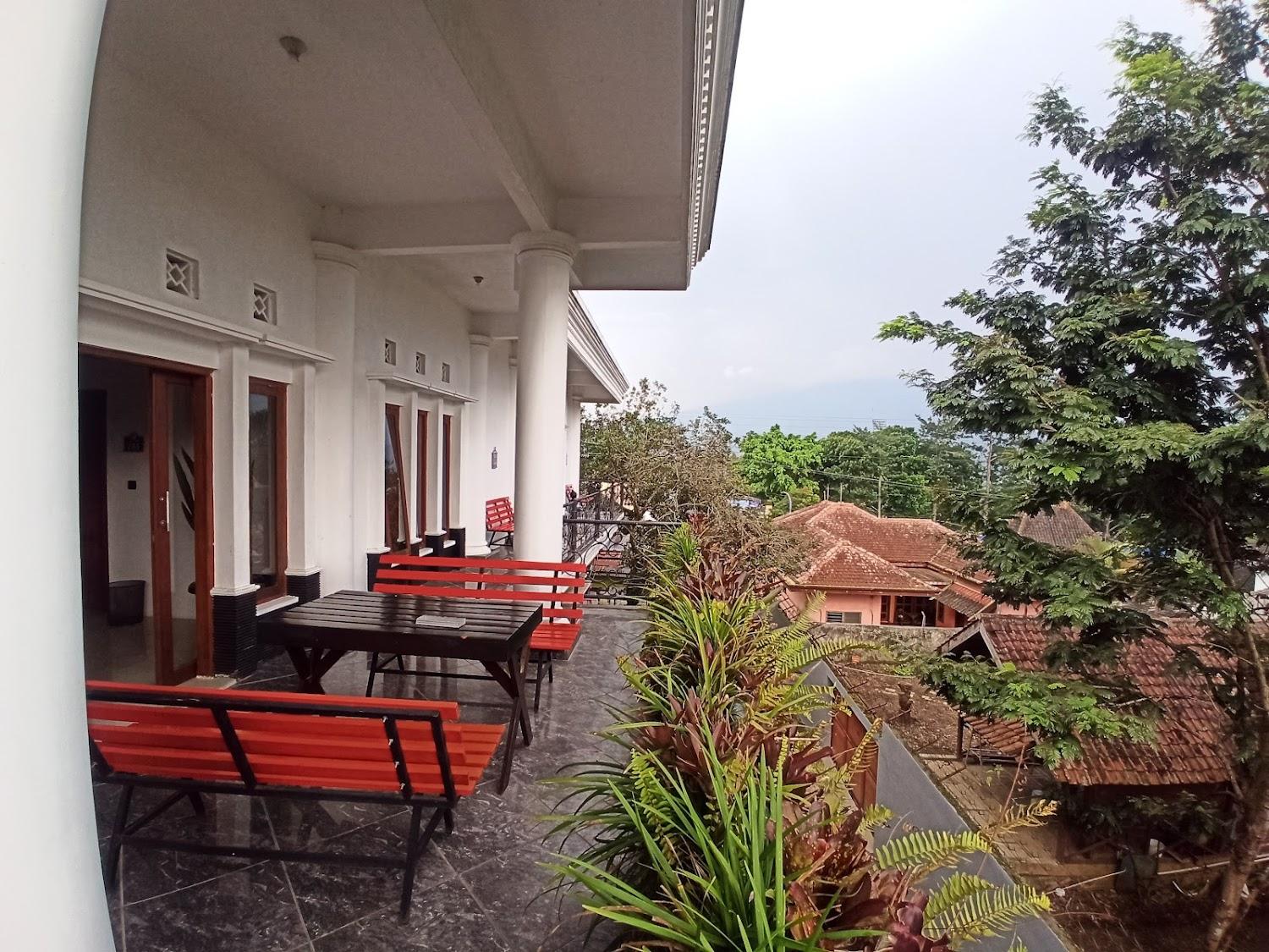 Cover Image for Sahabat Backpacker 2 /Matabean Inn
