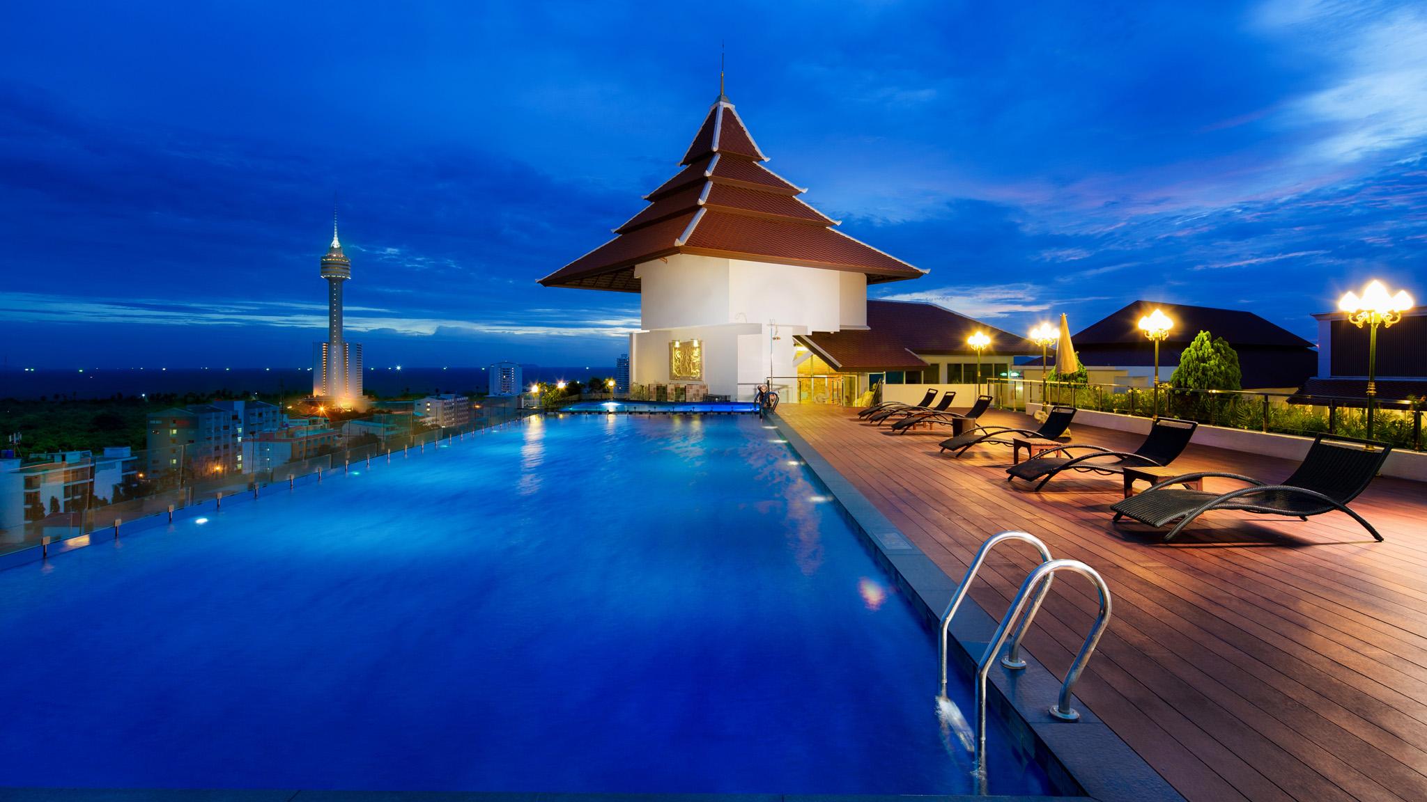 Cover Image for Aiyara Grand Hotel
