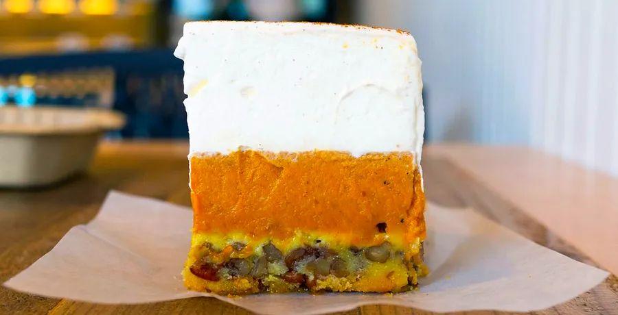Cover Image for 9 Essential Desserts to Try in Hawai‘i