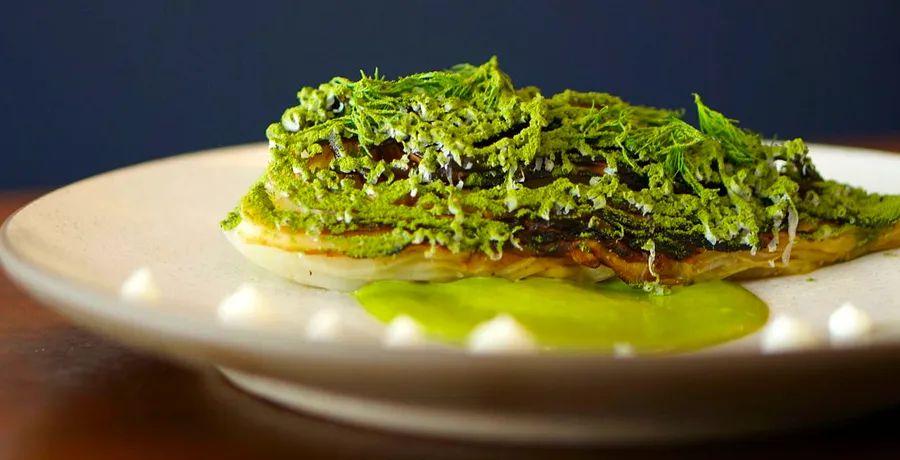 Cover Image for Senia is Hawai‘i’s most exhilarating new restaurant, setting a new standard in fine dining.