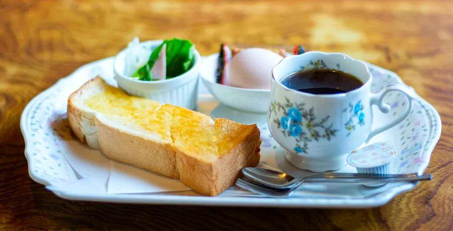 Cover Image for I Traveled 600 Miles Across Japan in Search of Pizza Toast