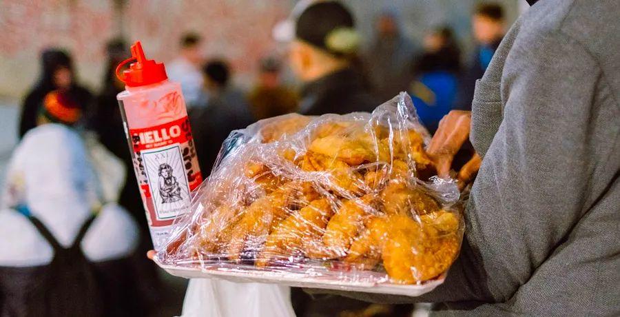 Cover Image for Samosas by the Shore