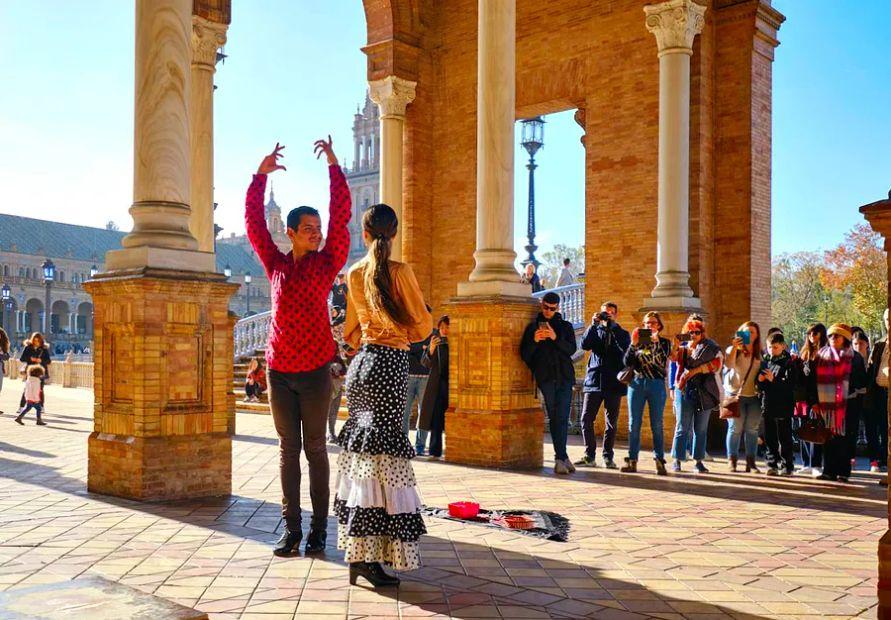 Cover Image for What is the ideal time to visit Seville?