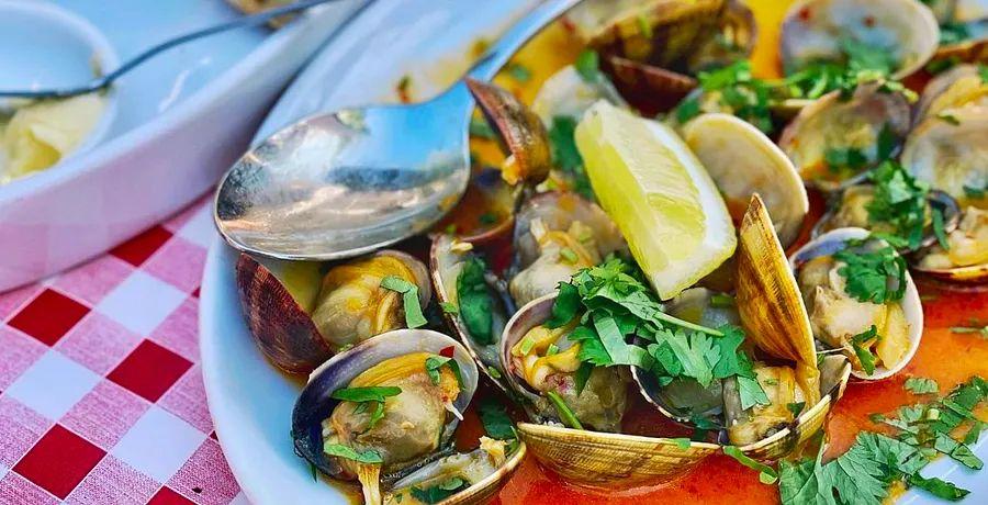 Cover Image for The 38 Must-Visit Restaurants in Amsterdam