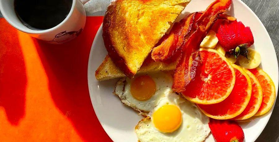 Cover Image for 17 Must-Visit Restaurants in Columbia, Home of the University of Missouri