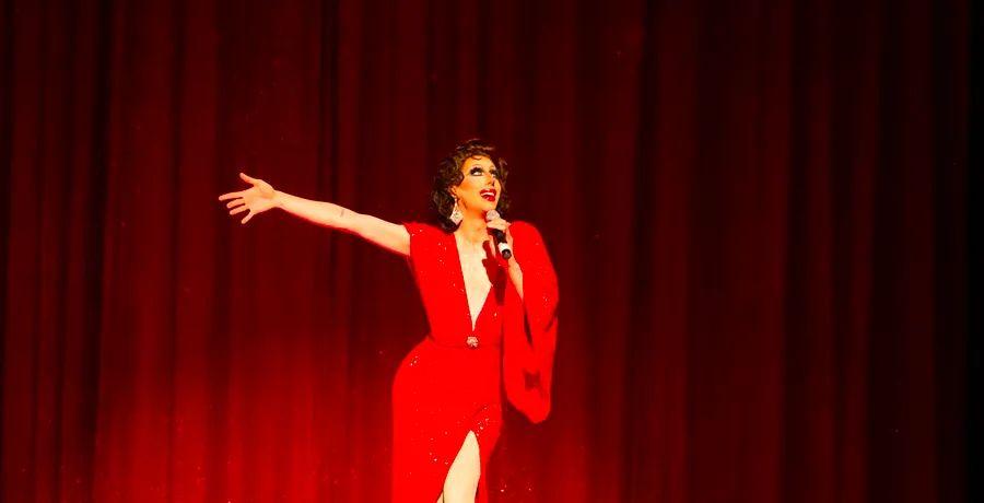 Cover Image for A New Wave of Queer Cabaret Emerges in Paris