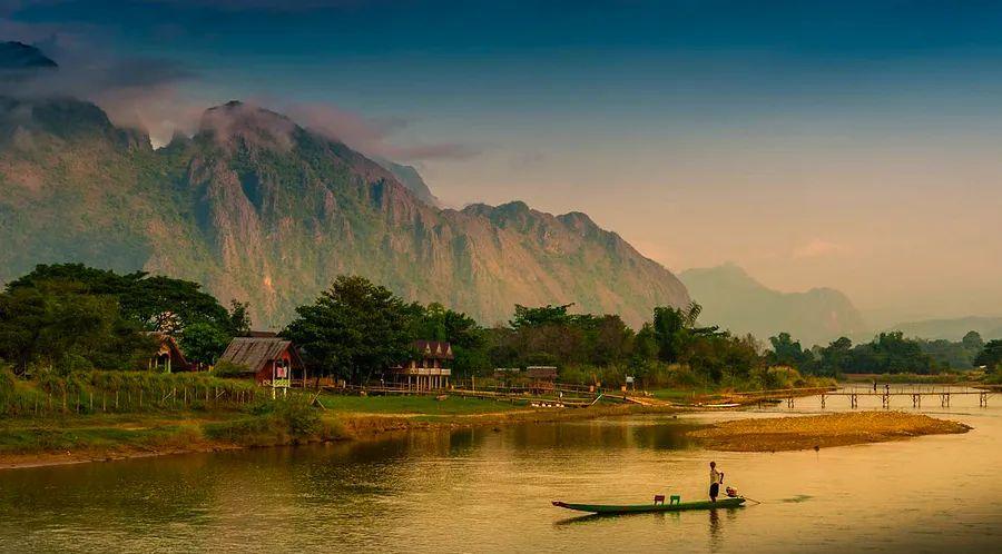 Cover Image for Your first-time travel guide to Laos