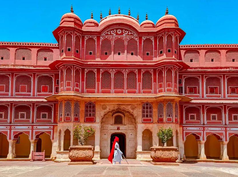 Cover Image for The 10 most amazing experiences in Jaipur