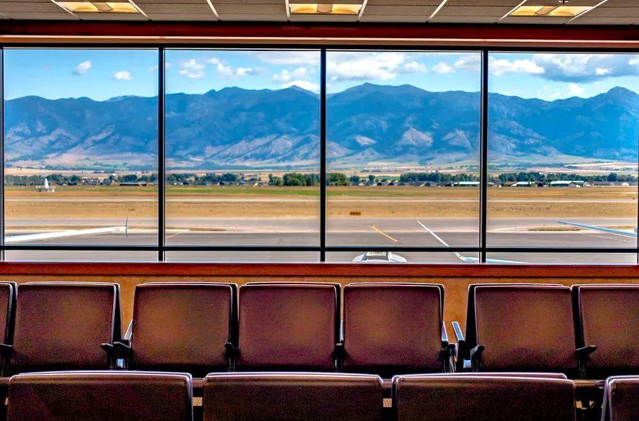 Cover Image for 10 Adorable Tiny Airports in the USA