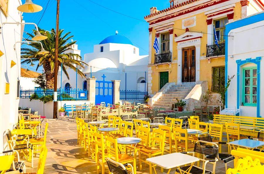Cover Image for A Beginner's Guide to Serifos, Greece