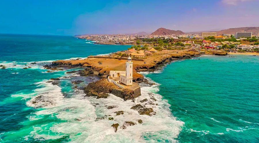 Cover Image for A beginner's guide to Cabo Verde