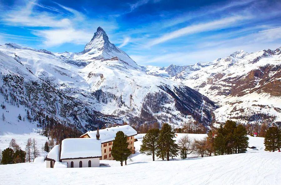 Cover Image for 12 Incredible Experiences in the Swiss Alps