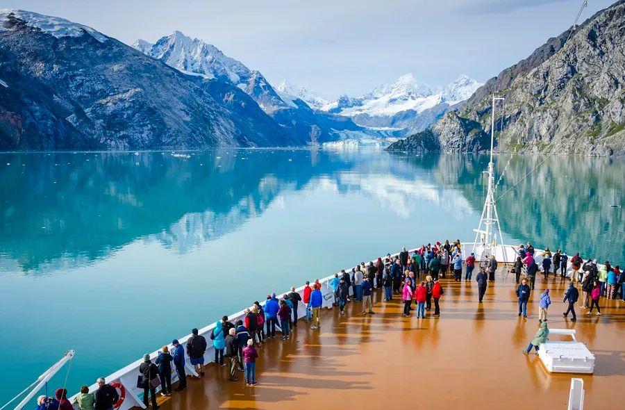 Cover Image for Help me decide: which Alaska Cruise suits me best?