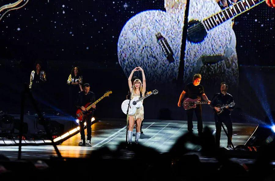 Cover Image for Maximize your benefits at international events and concerts with your credit card in 2024