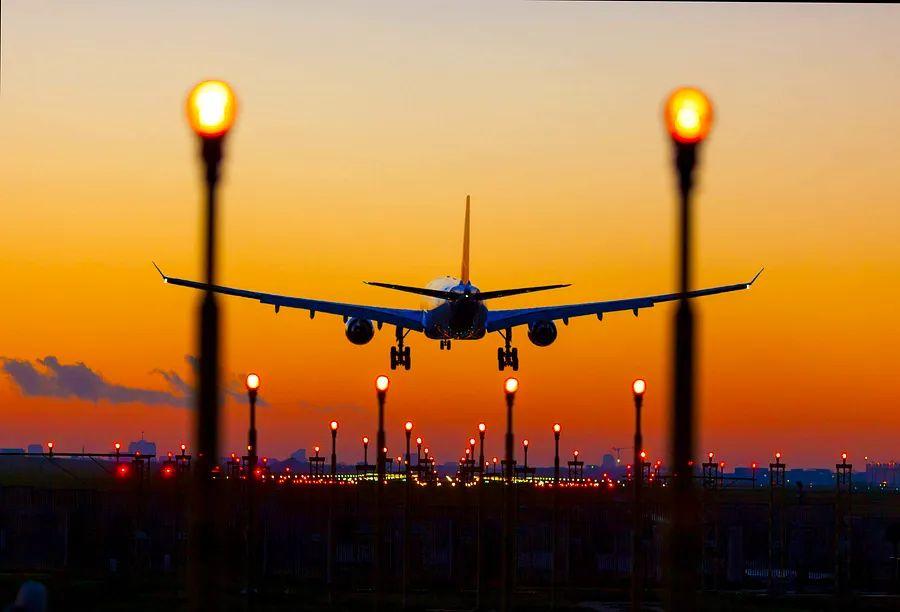 Cover Image for The definitive guide to the major airports in Brussels