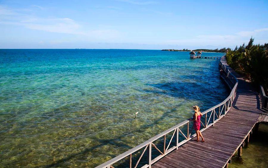 Cover Image for The 9 most breathtaking destinations in Belize