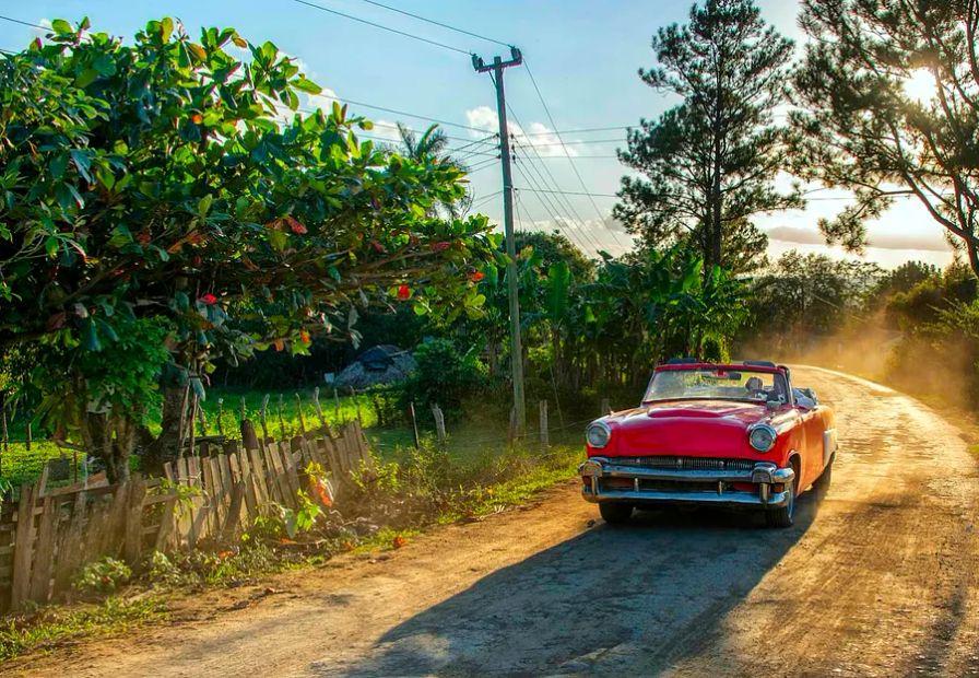 Cover Image for Seven Incredible Road Trip Routes in Cuba