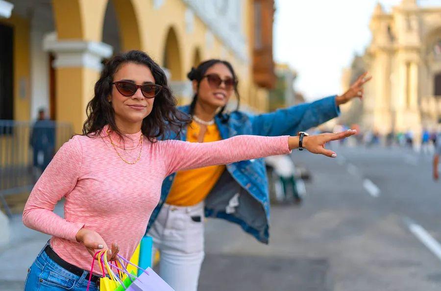 Cover Image for Getting Around in Lima