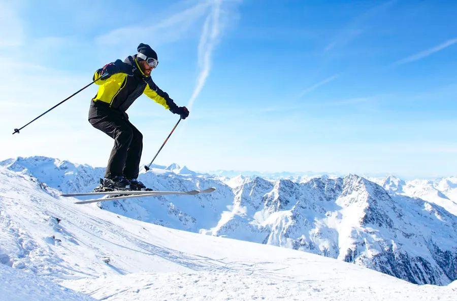 Cover Image for Where to Ski in Switzerland: From Popular Resorts to Hidden Slopes