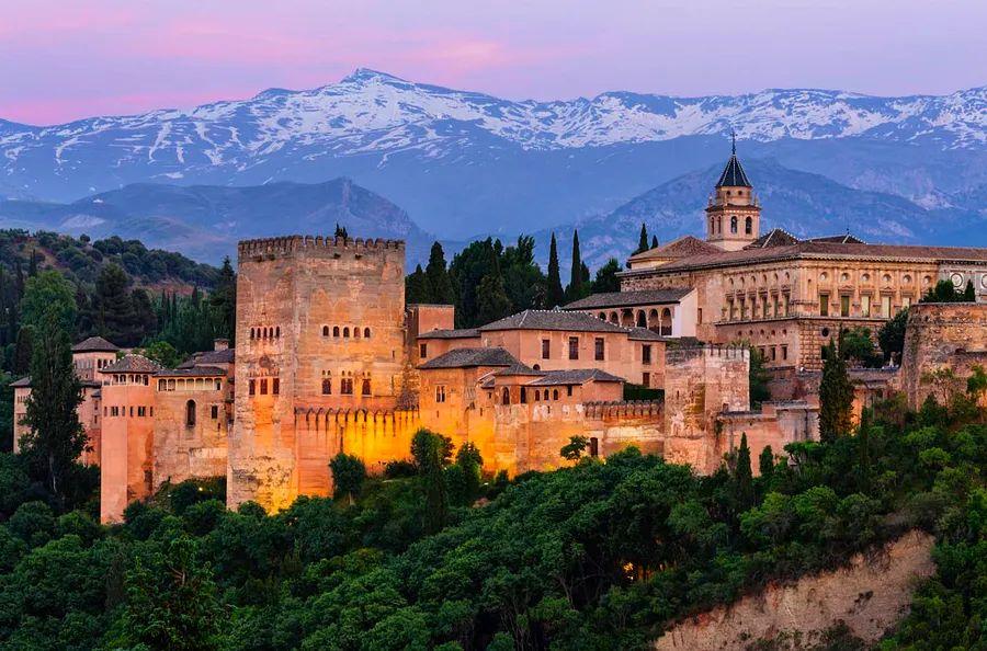 Cover Image for 8 Wonderful Trails to Discover in Andalucía