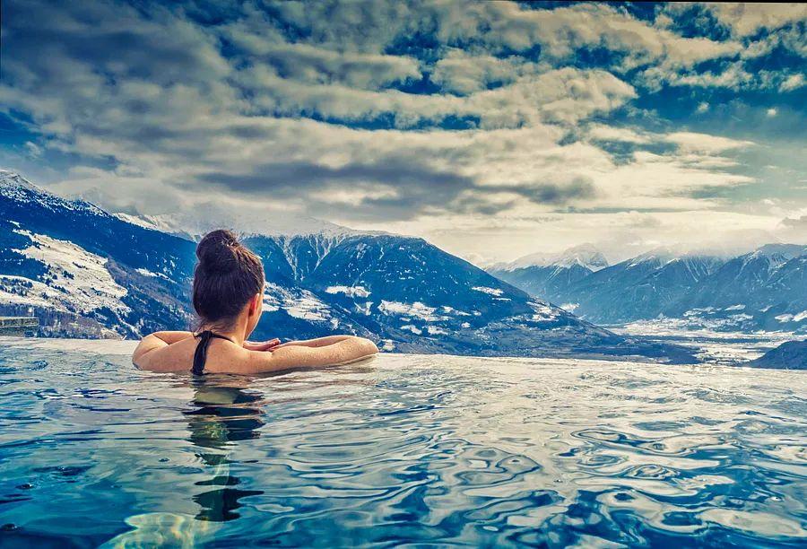 Cover Image for 12 Incredible Destinations to Explore in December