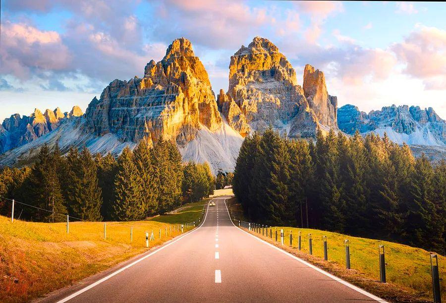 Cover Image for Europe Road Trip: An Expedition Through History, Culture & Adventure!