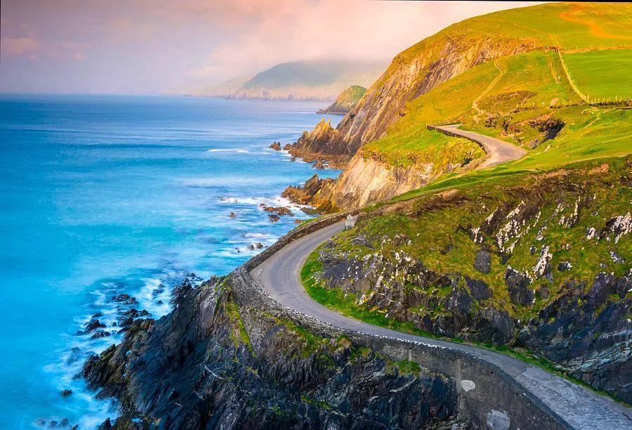Cover Image for Ireland road trip: explore the finest treasures of the Emerald Isle