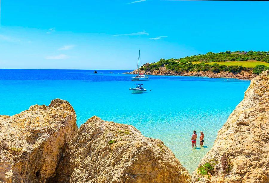 Cover Image for Top 10 warm destinations to explore in September